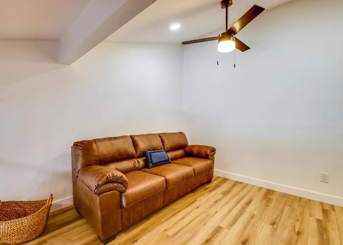 Pool & Hot Tub Access! Extended In Holiday home Chandler